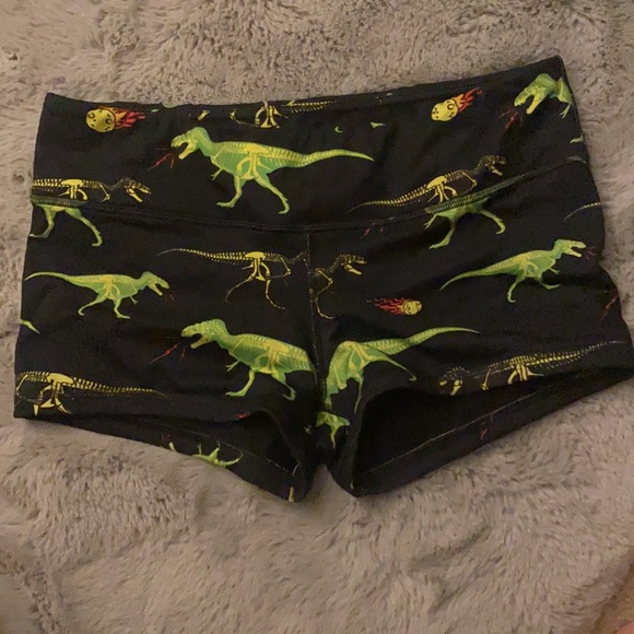 Large Fleo shorts dinosaur sold out - Picture 2 of 4